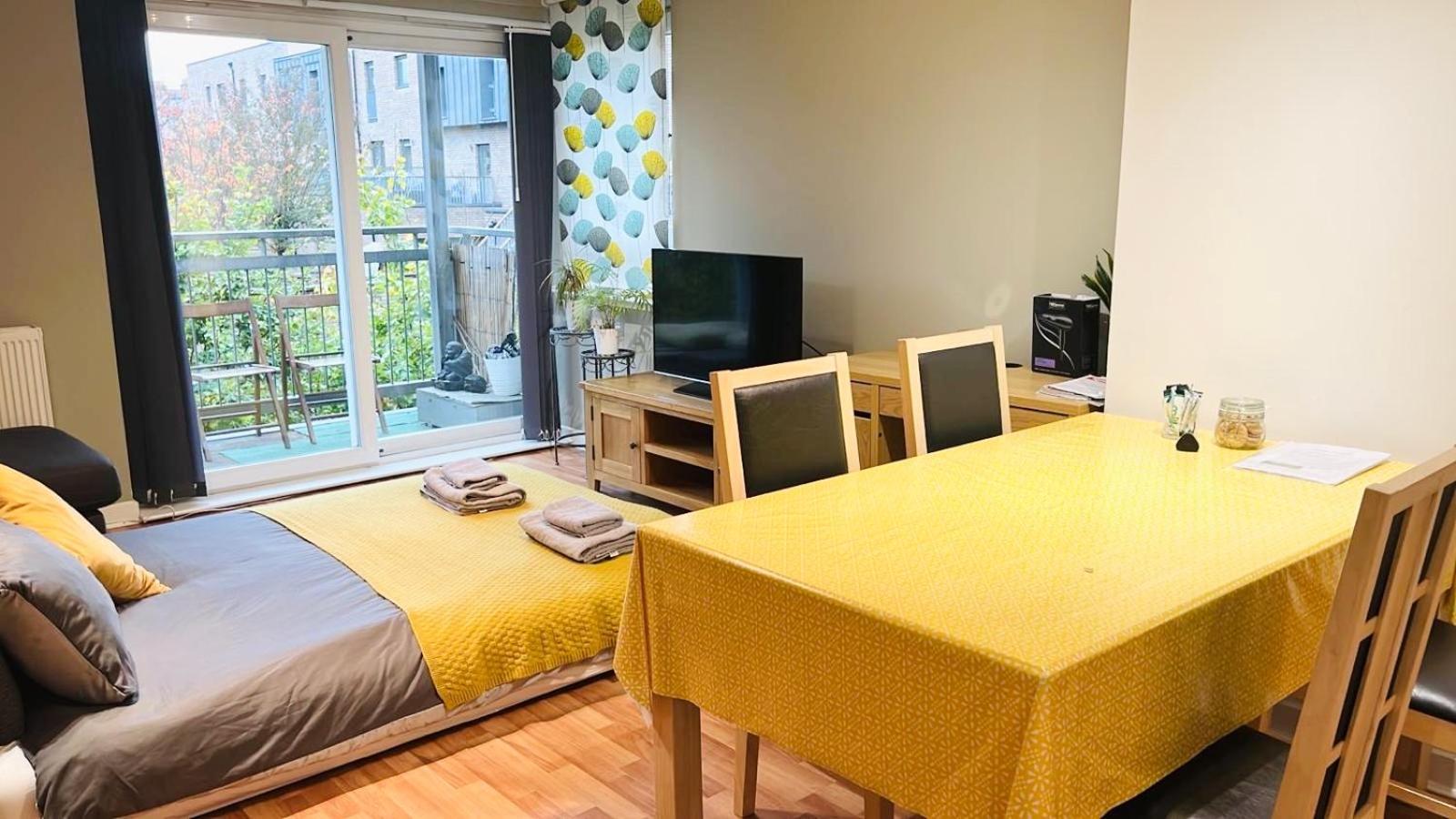 Modern Spacious Retreat Full Fibre Wi-Fi & Free Parking Edinburgh Bagian luar foto
